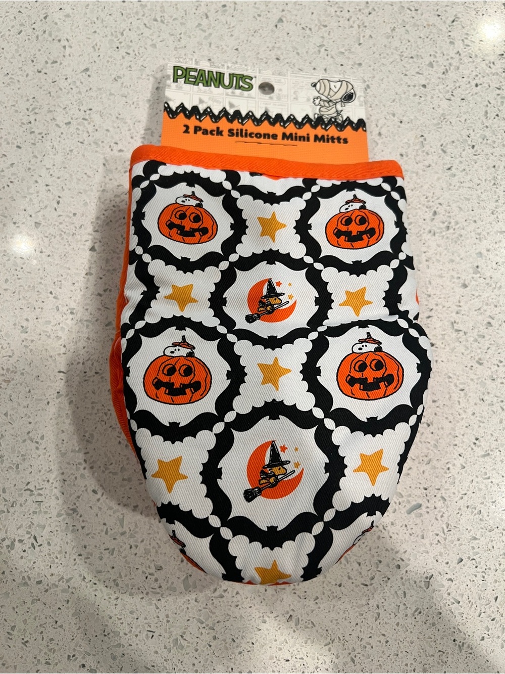 Peanuts Snoopy Halloween silicone baby mitts with pumpkins